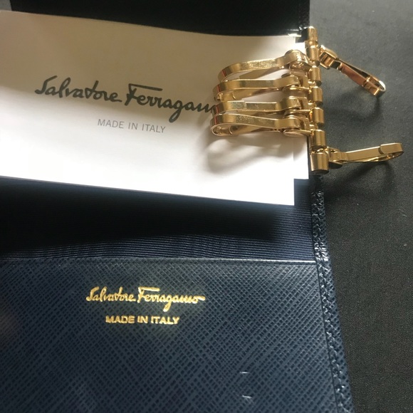 Ferragamo card and key ring - Picture 6 of 9